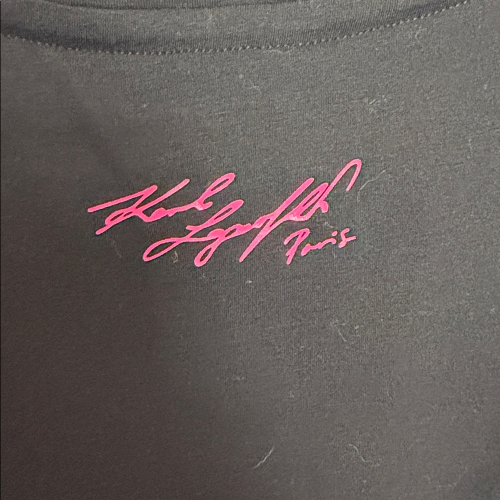 NWT Karl Lagerfeld versatile black Tee with Pink sequenced Eiffel Tower - Picture 7 of 11